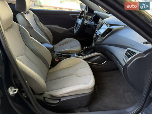 Черный Хендай Велостер, объемом двигателя 1.59 л и пробегом 171 тыс. км за 8500 $, фото 33 на Automoto.ua