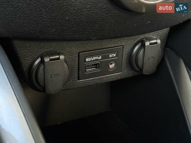 Черный Хендай Велостер, объемом двигателя 1.59 л и пробегом 171 тыс. км за 8500 $, фото 50 на Automoto.ua