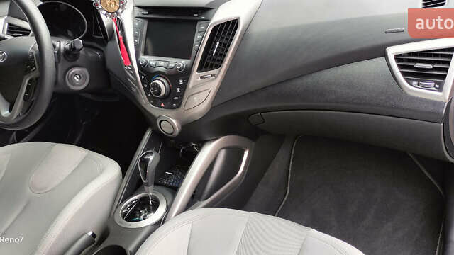 Чорний Хендай Велостер, об'ємом двигуна 1.6 л та пробігом 165 тис. км за 9500 $, фото 21 на Automoto.ua