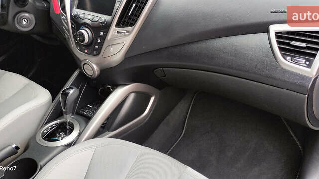 Чорний Хендай Велостер, об'ємом двигуна 1.6 л та пробігом 165 тис. км за 9500 $, фото 23 на Automoto.ua