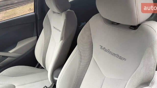 Чорний Хендай Велостер, об'ємом двигуна 1.6 л та пробігом 165 тис. км за 9500 $, фото 15 на Automoto.ua