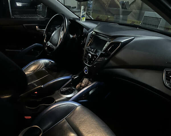 Чорний Хендай Велостер, об'ємом двигуна 1.6 л та пробігом 149 тис. км за 10900 $, фото 2 на Automoto.ua