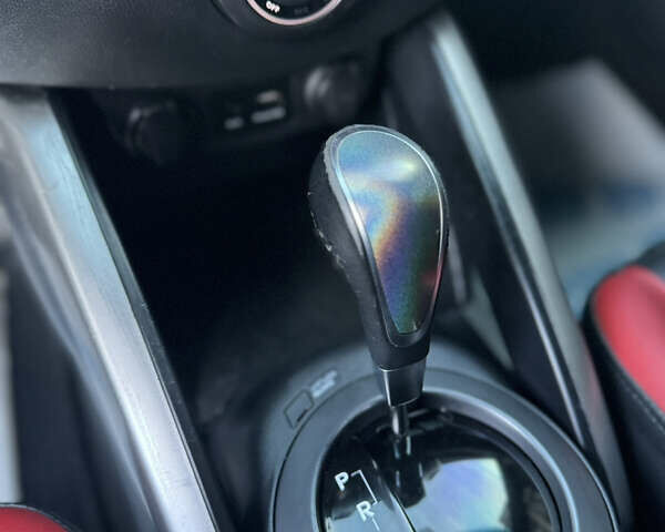 Черный Хендай Велостер, объемом двигателя 1.6 л и пробегом 179 тыс. км за 10100 $, фото 19 на Automoto.ua