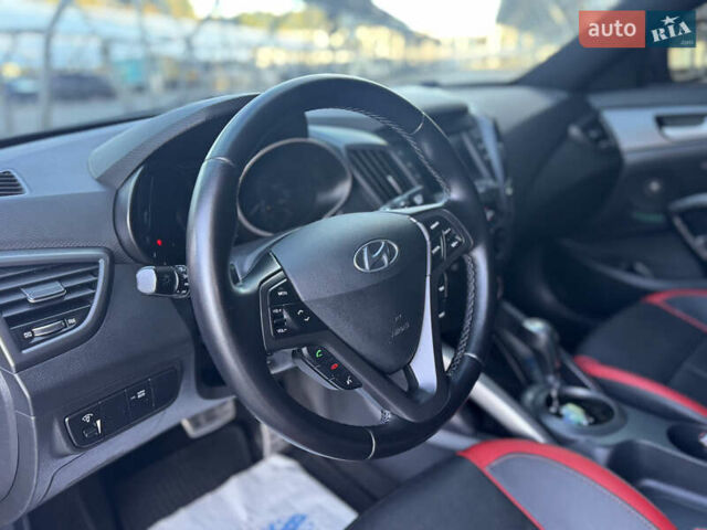 Черный Хендай Велостер, объемом двигателя 1.6 л и пробегом 179 тыс. км за 10100 $, фото 12 на Automoto.ua