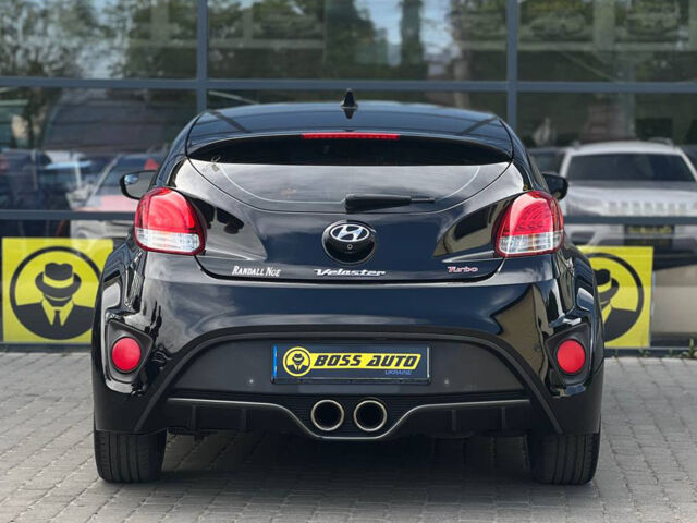 Чорний Хендай Велостер, об'ємом двигуна 1.6 л та пробігом 118 тис. км за 11000 $, фото 4 на Automoto.ua