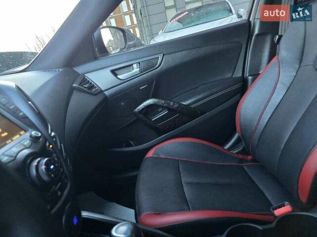 Черный Хендай Велостер, объемом двигателя 1.6 л и пробегом 180 тыс. км за 9950 $, фото 11 на Automoto.ua