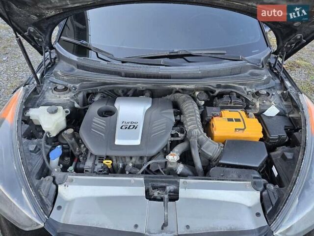 Черный Хендай Велостер, объемом двигателя 1.6 л и пробегом 180 тыс. км за 9950 $, фото 14 на Automoto.ua