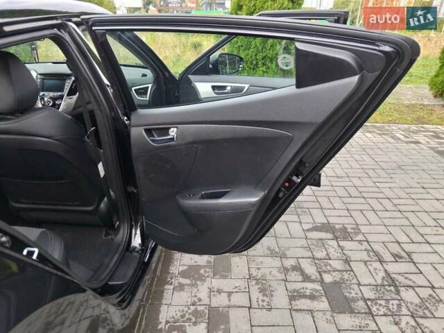 Черный Хендай Велостер, объемом двигателя 1.6 л и пробегом 201 тыс. км за 8600 $, фото 11 на Automoto.ua