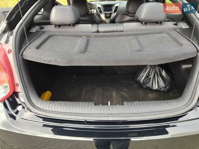 Черный Хендай Велостер, объемом двигателя 1.6 л и пробегом 201 тыс. км за 8600 $, фото 1 на Automoto.ua