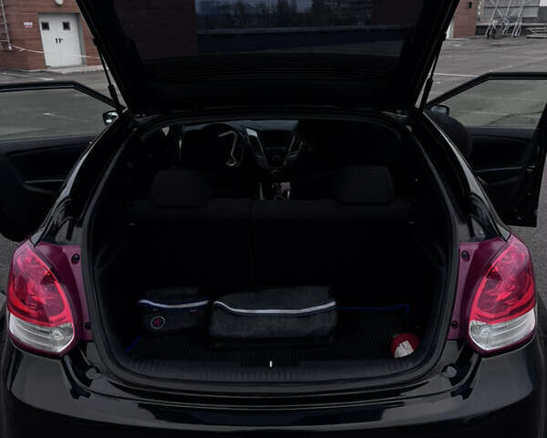 Черный Хендай Велостер, объемом двигателя 1.59 л и пробегом 169 тыс. км за 8700 $, фото 9 на Automoto.ua