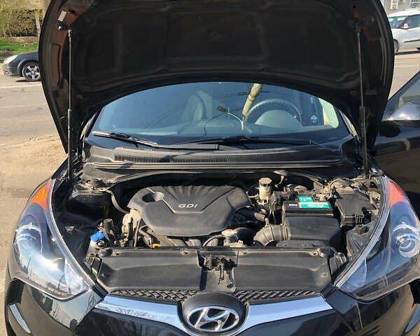 Черный Хендай Велостер, объемом двигателя 1.6 л и пробегом 130 тыс. км за 9300 $, фото 7 на Automoto.ua