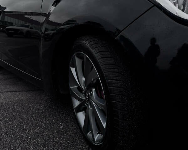 Черный Хендай Велостер, объемом двигателя 1.59 л и пробегом 169 тыс. км за 8700 $, фото 12 на Automoto.ua