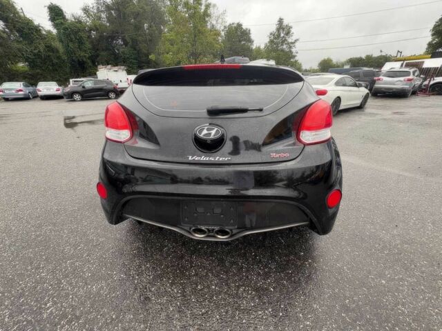 Черный Хендай Велостер, объемом двигателя 1.6 л и пробегом 72 тыс. км за 3500 $, фото 6 на Automoto.ua