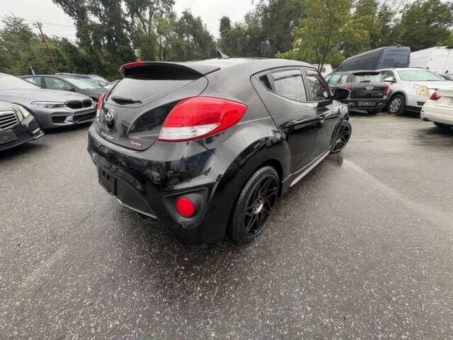 Черный Хендай Велостер, объемом двигателя 1.6 л и пробегом 72 тыс. км за 3500 $, фото 7 на Automoto.ua