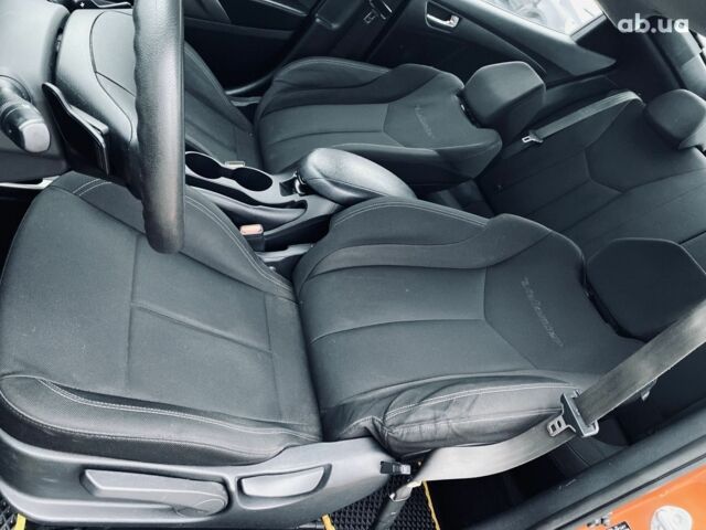 Коричневый Хендай Велостер, объемом двигателя 1.6 л и пробегом 193 тыс. км за 8400 $, фото 16 на Automoto.ua