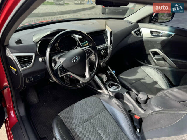 Красный Хендай Велостер, объемом двигателя 1.6 л и пробегом 149 тыс. км за 8500 $, фото 7 на Automoto.ua
