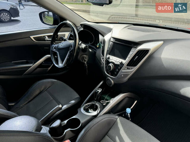 Красный Хендай Велостер, объемом двигателя 1.6 л и пробегом 149 тыс. км за 8500 $, фото 8 на Automoto.ua