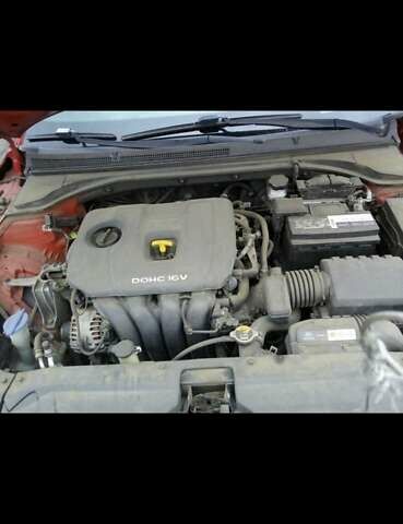 Красный Хендай Велостер, объемом двигателя 2 л и пробегом 137 тыс. км за 16500 $, фото 21 на Automoto.ua