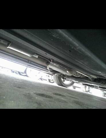 Красный Хендай Велостер, объемом двигателя 2 л и пробегом 136 тыс. км за 17500 $, фото 12 на Automoto.ua