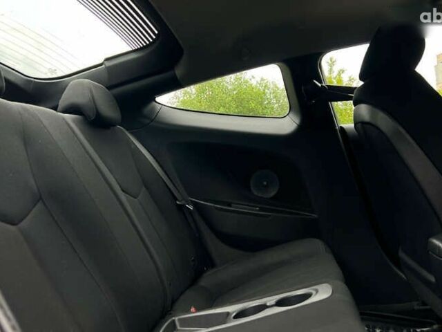 Хендай Велостер, объемом двигателя 1.6 л и пробегом 123 тыс. км за 10650 $, фото 9 на Automoto.ua