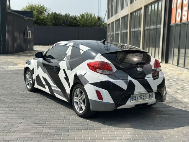 Сірий Хендай Велостер, об'ємом двигуна 1.6 л та пробігом 225 тис. км за 5900 $, фото 7 на Automoto.ua