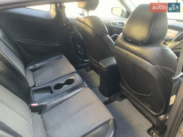 Серый Хендай Велостер, объемом двигателя 1.59 л и пробегом 195 тыс. км за 7700 $, фото 15 на Automoto.ua