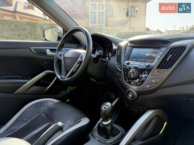 Сірий Хендай Велостер, об'ємом двигуна 1.6 л та пробігом 169 тис. км за 7700 $, фото 20 на Automoto.ua
