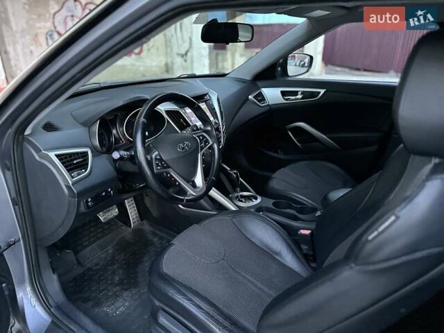 Сірий Хендай Велостер, об'ємом двигуна 1.6 л та пробігом 176 тис. км за 6999 $, фото 17 на Automoto.ua