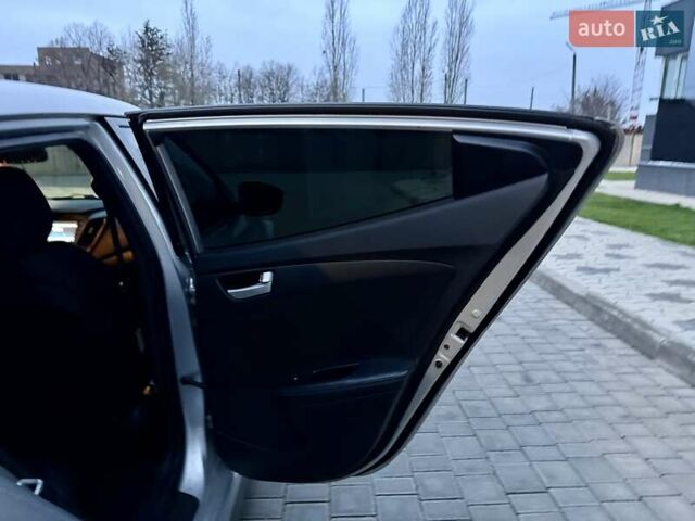 Сірий Хендай Велостер, об'ємом двигуна 1.6 л та пробігом 172 тис. км за 8999 $, фото 51 на Automoto.ua