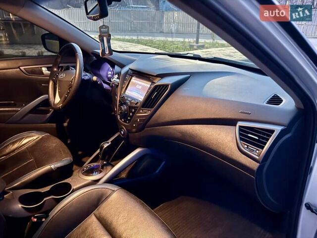 Сірий Хендай Велостер, об'ємом двигуна 1.6 л та пробігом 172 тис. км за 8999 $, фото 50 на Automoto.ua