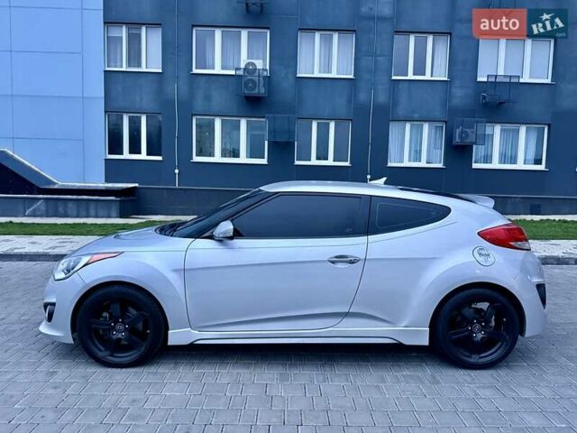 Сірий Хендай Велостер, об'ємом двигуна 1.6 л та пробігом 172 тис. км за 8999 $, фото 3 на Automoto.ua