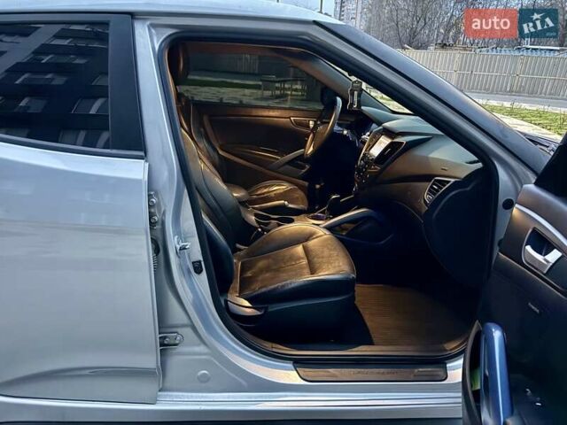 Сірий Хендай Велостер, об'ємом двигуна 1.6 л та пробігом 172 тис. км за 8999 $, фото 46 на Automoto.ua