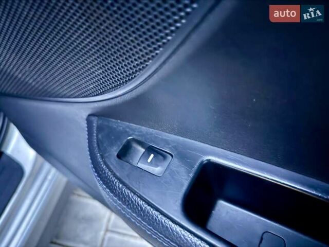 Сірий Хендай Велостер, об'ємом двигуна 1.6 л та пробігом 172 тис. км за 8999 $, фото 55 на Automoto.ua