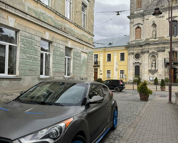 Серый Хендай Велостер, объемом двигателя 1.6 л и пробегом 142 тыс. км за 12000 $, фото 3 на Automoto.ua