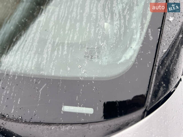 Серый Хендай Велостер, объемом двигателя 1.6 л и пробегом 109 тыс. км за 7250 $, фото 27 на Automoto.ua