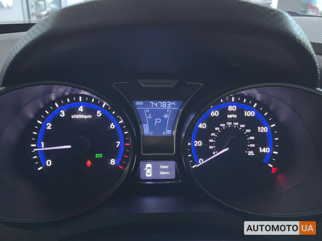Серый Хендай Велостер, объемом двигателя 1.6 л и пробегом 120 тыс. км за 11500 $, фото 19 на Automoto.ua