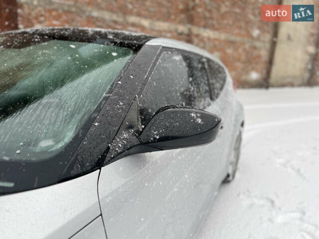 Серый Хендай Велостер, объемом двигателя 1.6 л и пробегом 109 тыс. км за 7250 $, фото 26 на Automoto.ua