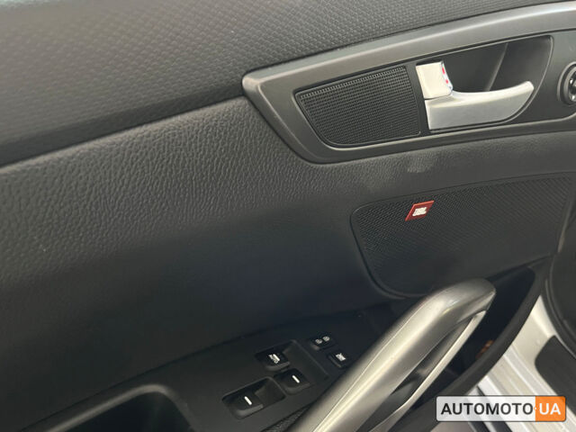 Серый Хендай Велостер, объемом двигателя 1.6 л и пробегом 120 тыс. км за 11500 $, фото 11 на Automoto.ua