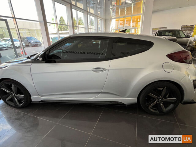 Серый Хендай Велостер, объемом двигателя 1.6 л и пробегом 120 тыс. км за 11500 $, фото 3 на Automoto.ua