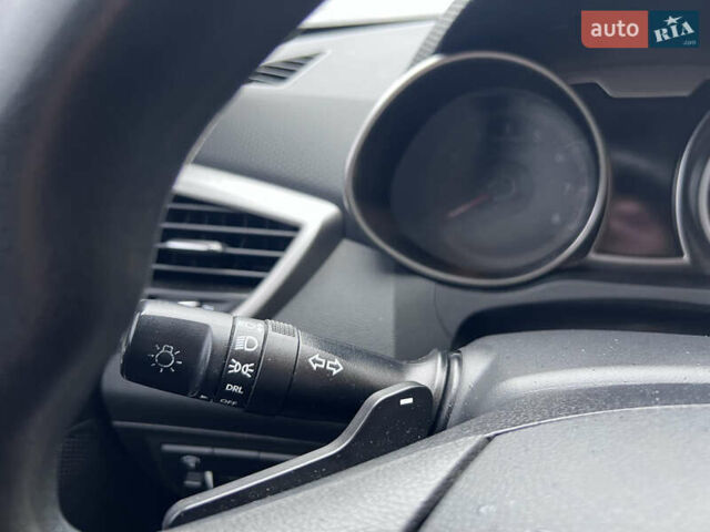 Серый Хендай Велостер, объемом двигателя 1.6 л и пробегом 109 тыс. км за 7250 $, фото 50 на Automoto.ua