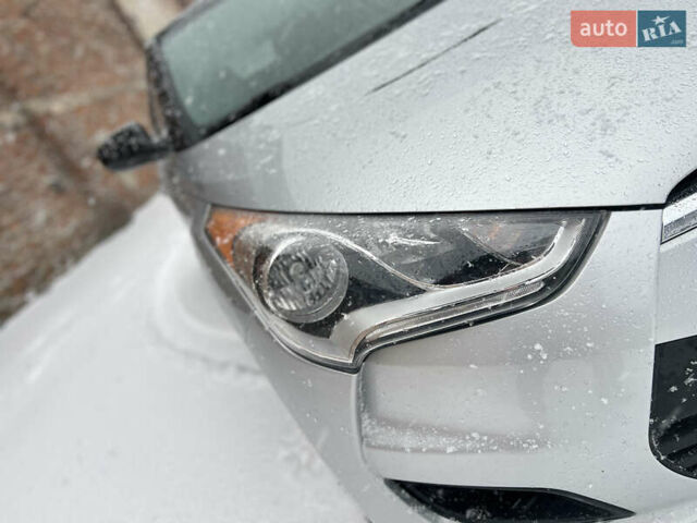 Серый Хендай Велостер, объемом двигателя 1.6 л и пробегом 109 тыс. км за 7250 $, фото 25 на Automoto.ua