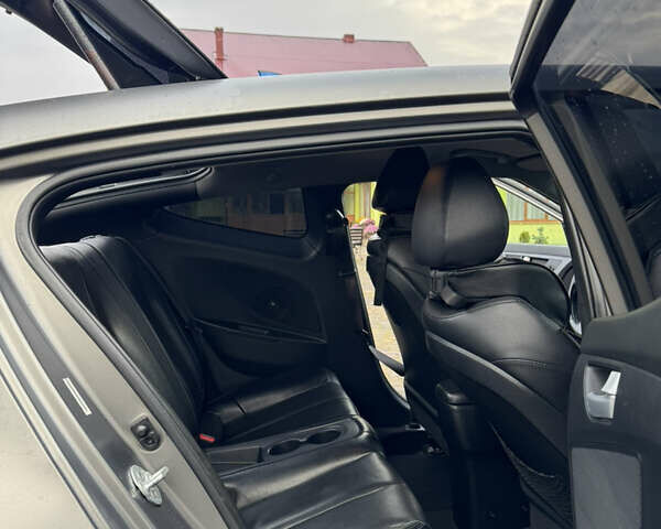 Серый Хендай Велостер, объемом двигателя 1.6 л и пробегом 142 тыс. км за 12000 $, фото 11 на Automoto.ua