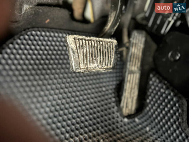 Серый Хендай Велостер, объемом двигателя 1.6 л и пробегом 109 тыс. км за 7250 $, фото 35 на Automoto.ua