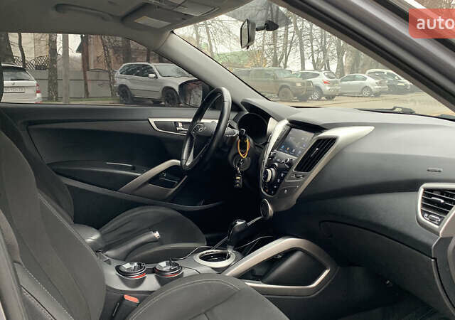 Серый Хендай Велостер, объемом двигателя 1.59 л и пробегом 157 тыс. км за 8500 $, фото 13 на Automoto.ua