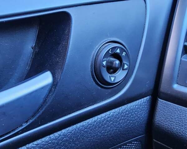 Серый Хендай Велостер, объемом двигателя 1.59 л и пробегом 69 тыс. км за 10850 $, фото 10 на Automoto.ua