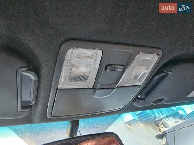 Серый Хендай Велостер, объемом двигателя 1.59 л и пробегом 69 тыс. км за 10850 $, фото 14 на Automoto.ua