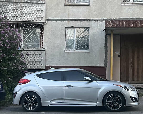 Серый Хендай Велостер, объемом двигателя 1.59 л и пробегом 143 тыс. км за 10990 $, фото 13 на Automoto.ua