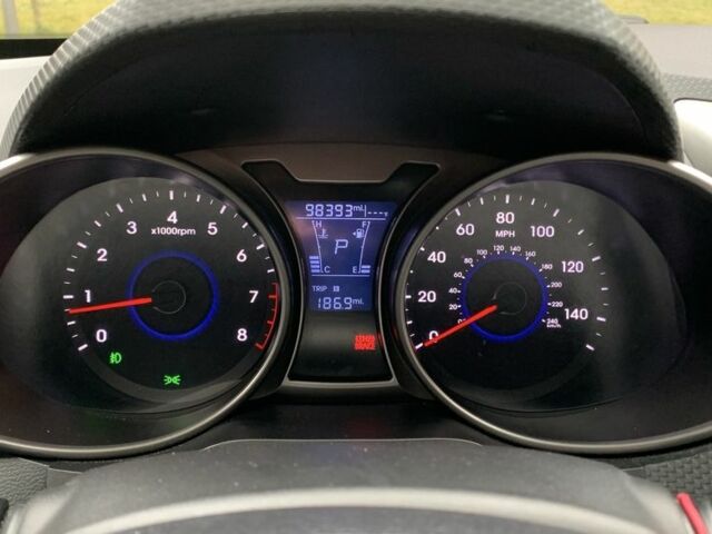 Серый Хендай Велостер, объемом двигателя 1.6 л и пробегом 157 тыс. км за 8500 $, фото 19 на Automoto.ua