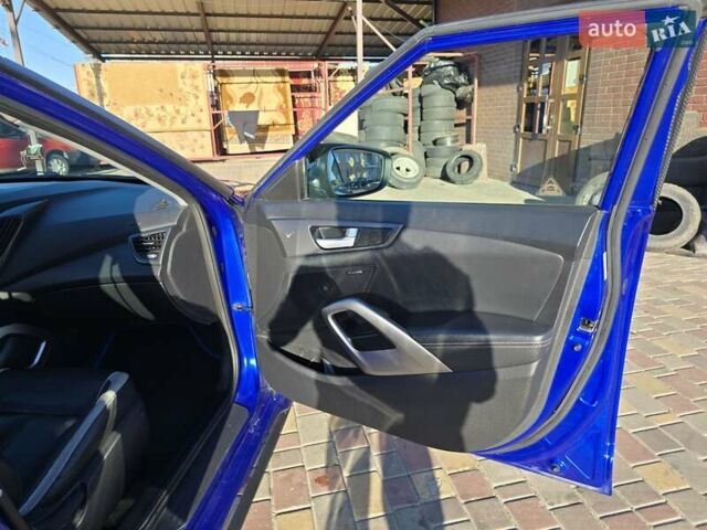 Синий Хендай Велостер, объемом двигателя 1.6 л и пробегом 120 тыс. км за 8700 $, фото 21 на Automoto.ua