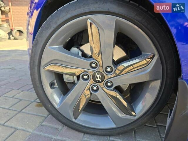 Синий Хендай Велостер, объемом двигателя 1.6 л и пробегом 120 тыс. км за 8700 $, фото 35 на Automoto.ua